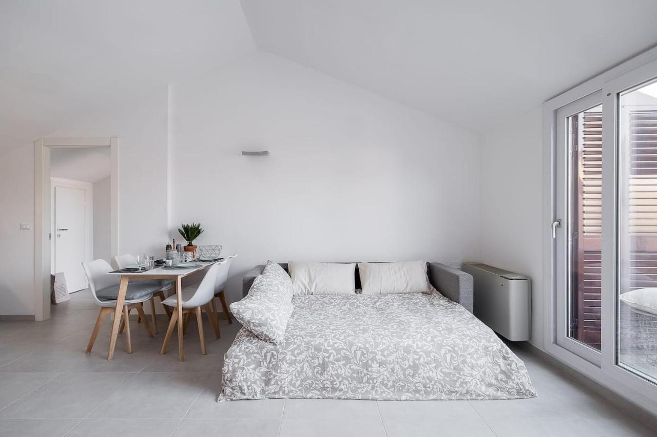 Realkasa Train Plaza Apartment Болоня Екстериор снимка