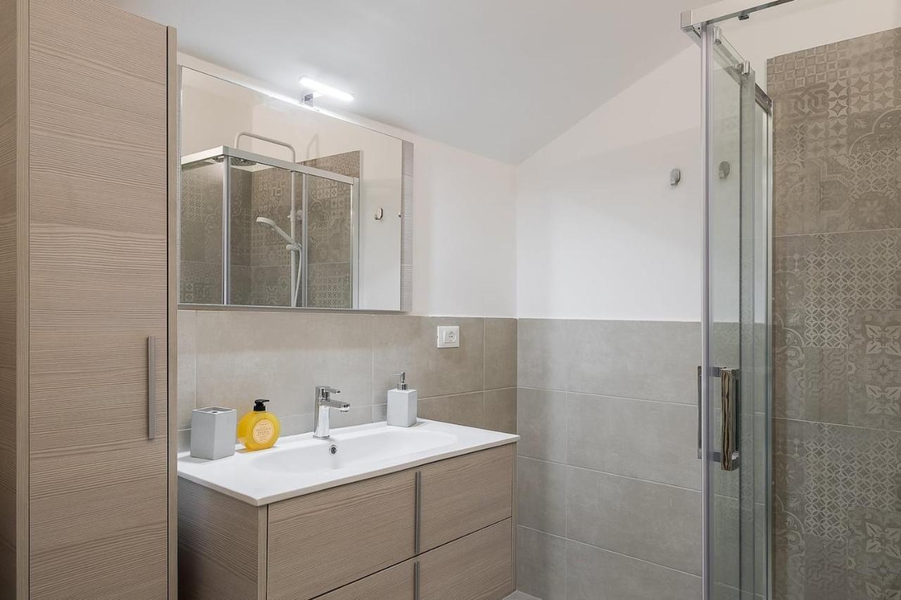 Realkasa Train Plaza Apartment Болоня Екстериор снимка